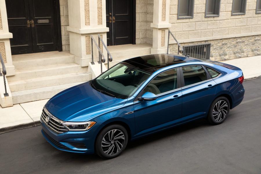  Volkswagen Jetta SEL Premium 2018 года  (NA) (фото 34 из 40)